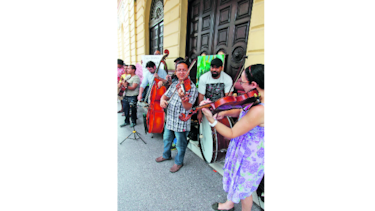 Protesta en favor del arte
