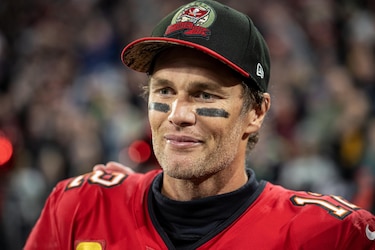 Tom Brady anuncia que se retira ‘para siempre’ del fútbol americano
