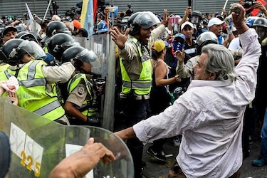 Suben a 155 los civiles encarcelados por cortes militares venezolanas