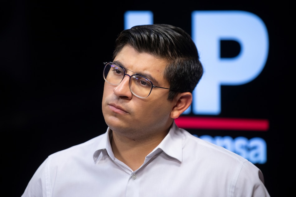 Jorge Bloise inicia diálogo con docentes para aclarar puntos de la Ley 462