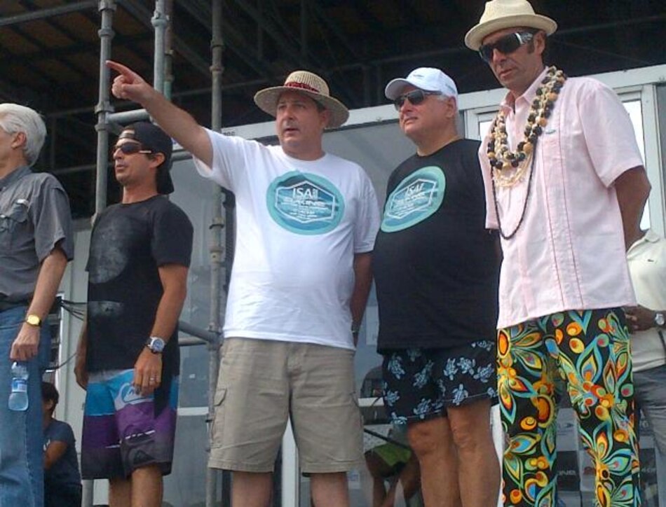 Martinelli felicita a Famanía y resta importancia a ‘telenovela italiana'