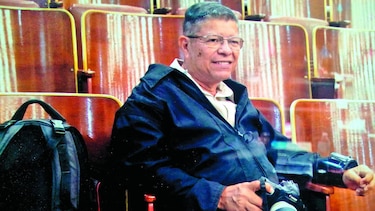 Una vida detrás del lente de una cámara fotográfica