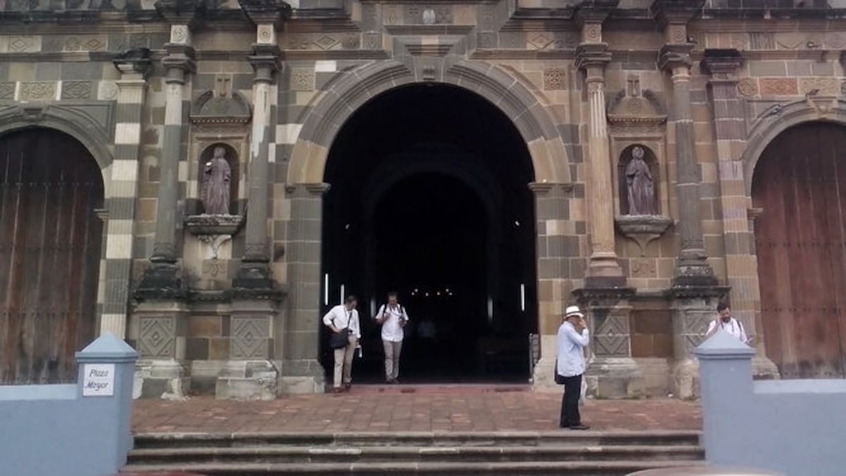 15 empresas participan en inspección para remozar la Catedral