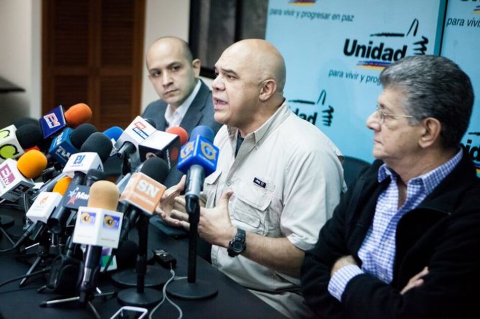 Oposición condena ataque en frontera y rechaza xenofobia de Maduro