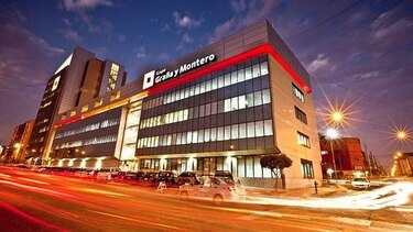 Renuncias en firma peruana