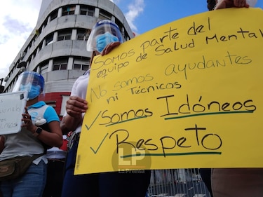 Protestan en la Asamblea Nacional para rechazar un artículo del proyecto de ley 314 sobre salud mental