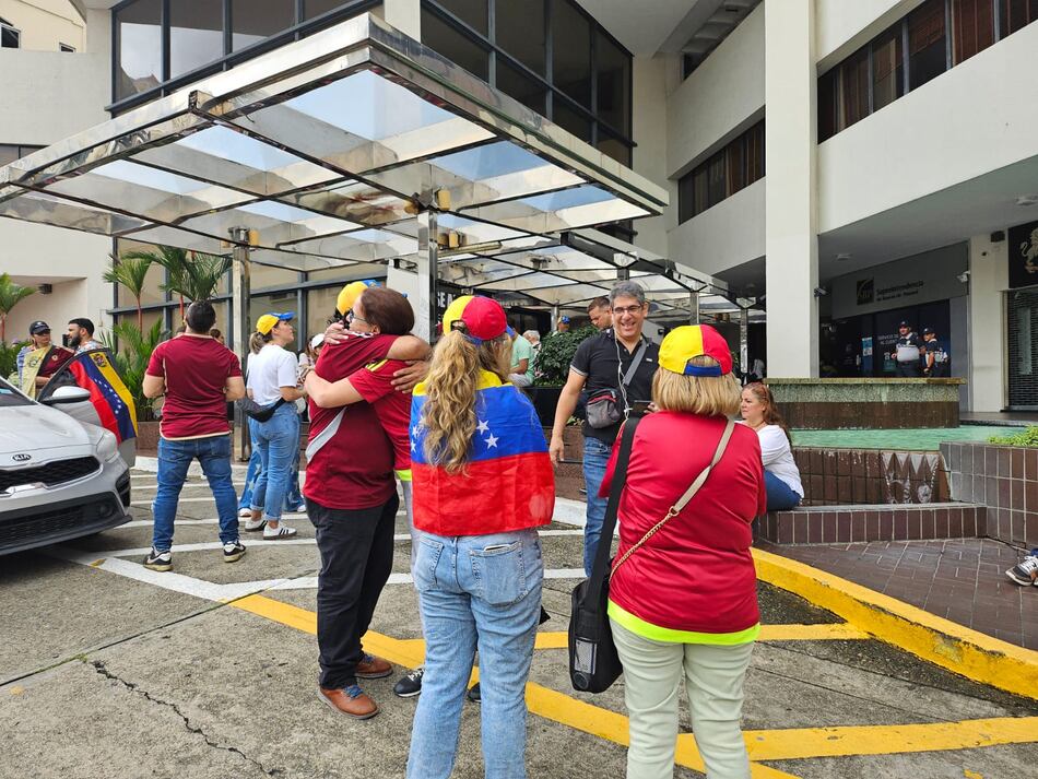 Panamá y otros tres países llaman a elecciones transparentes y pacíficas en Venezuela