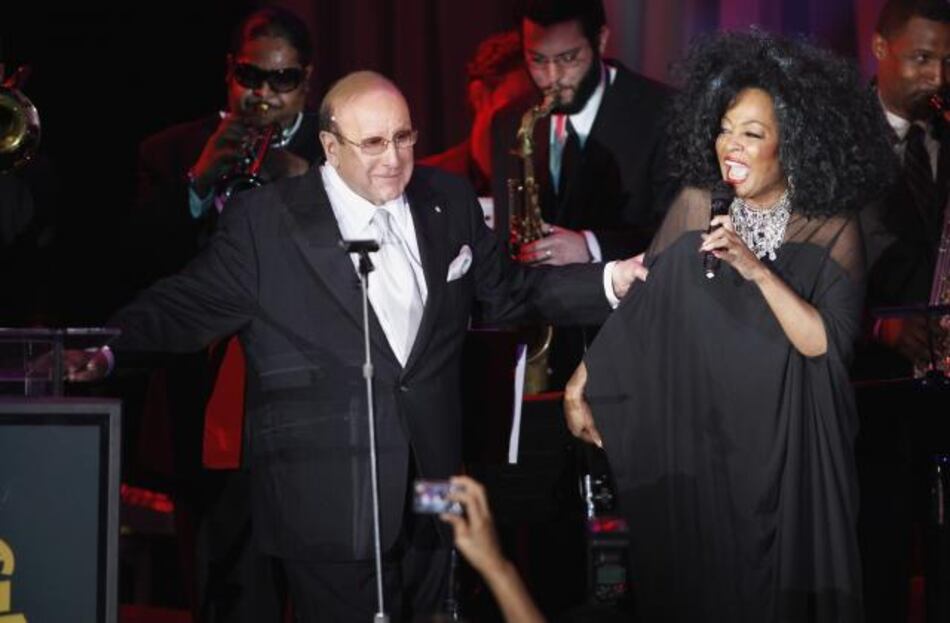 Fiesta del Grammy se convierte en tributo a Whitney Houston