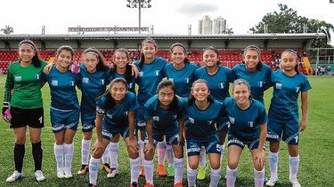 Panamá y Guatemala partieron por delante en el fútbol femenino