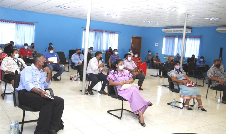 Autoridades de comarca Ngäbe Buglé advierten de resistencia de la comunidad a vacunarse contra el coronavirus