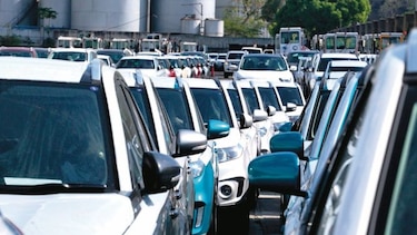 Se mantiene la debilidad en venta de vehículos nuevos