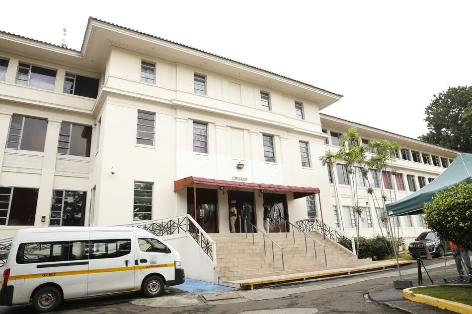 Sala Penal da 15 días a Tamburrelli y Pérez para sustentar recurso de casación en caso de pérdida de máquina pinchadora