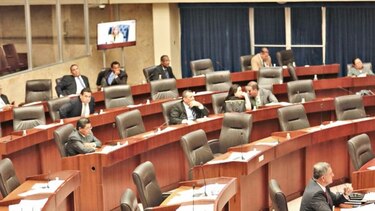 Ausencias y licencias: la práctica de los diputados