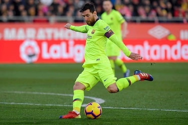 Barcelona cumple ante el Girona y conserva ventaja