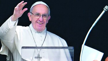 Asesores defienden al papa ante críticas