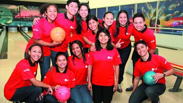 LG Electronics celebra junto a finalistas