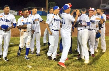 Panamá vence a Honduras y hoy se enfrenta Perú