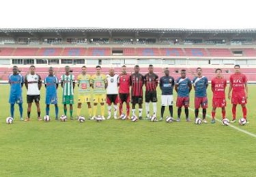 Reunión en la cancha