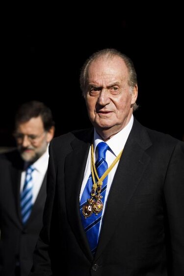 Rey de España gana 382 mil dólares anuales