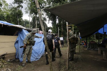 Cacique de la comarca Emberá niega que campamento de migrantes fuera clandestino