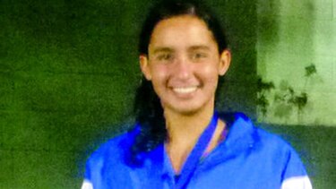 Far, Murúa y Wynter se dan su baño dorado