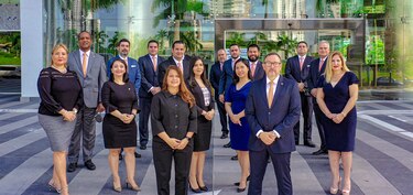 Raúl Quevedo y su equipo de trabajo, lideran un banco enfocado en la reactivación económica del país