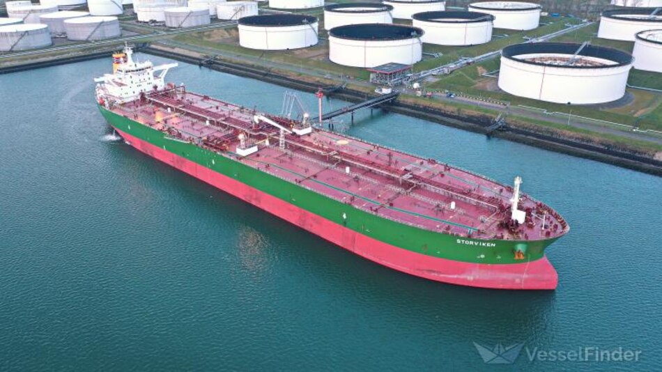 Petrolero ruso con bandera panameña es confiscado y trasladado a fondeadero por Alemania