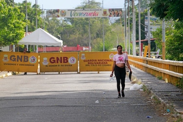 Más de 5,200 venezolanos viajaron a su país desde Colombia en la última semana