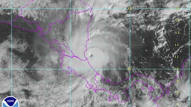 Huracán ‘Otto’ toca tierra en costa sur de Nicaragua