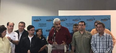 La MUD denuncia irregularidades en elección de gobernadores y convoca a luchar por un nuevo sistema electoral