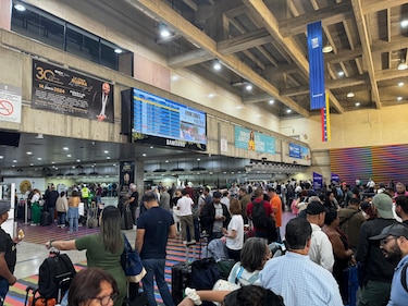 Medellín y Bogotá son las rutas alternas para los venezolanos, ante la suspensión de vuelos a Panamá