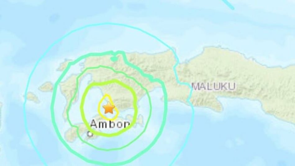 Fuerte sismo de magnitud 6.5 en el este de Indonesia