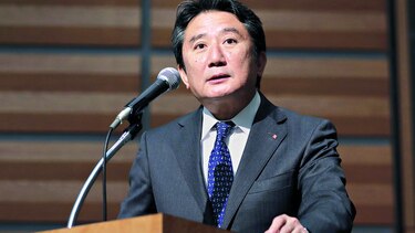 Murakami rechaza la exclusión de los forasteros