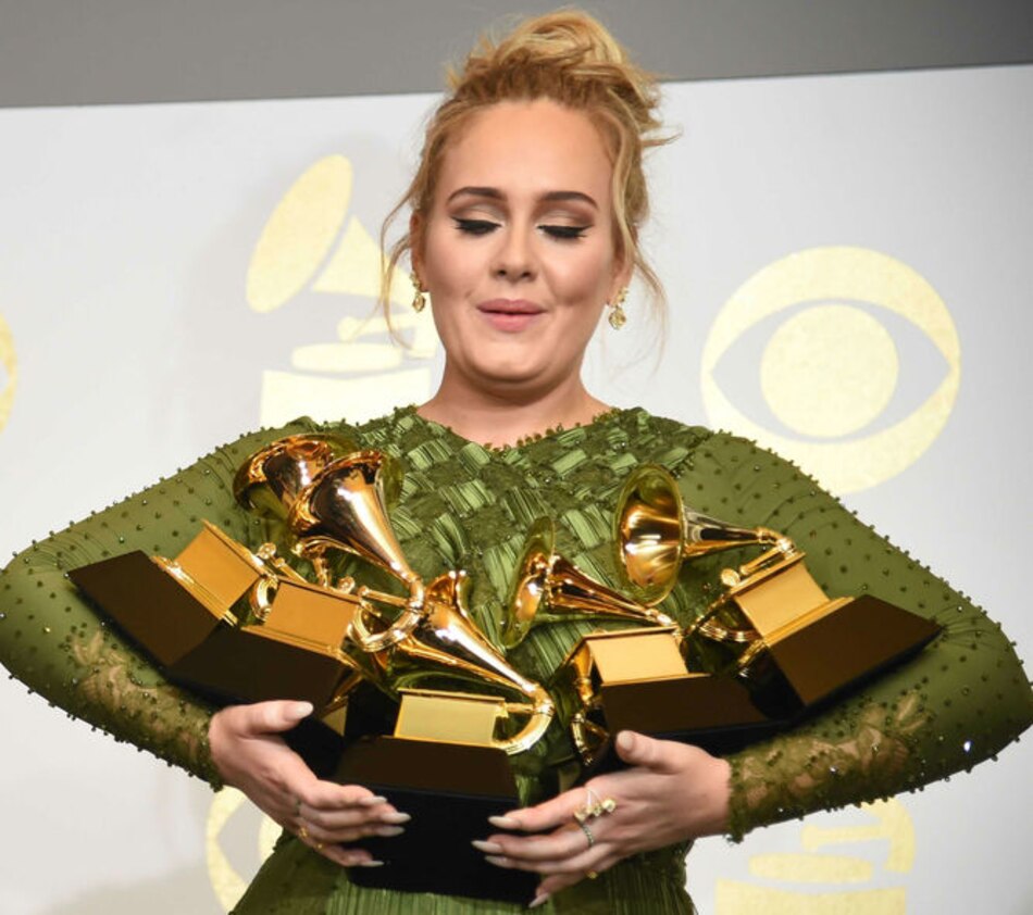 Grammy cambia de reglas para álbum del año: pasa a voto 'online'
