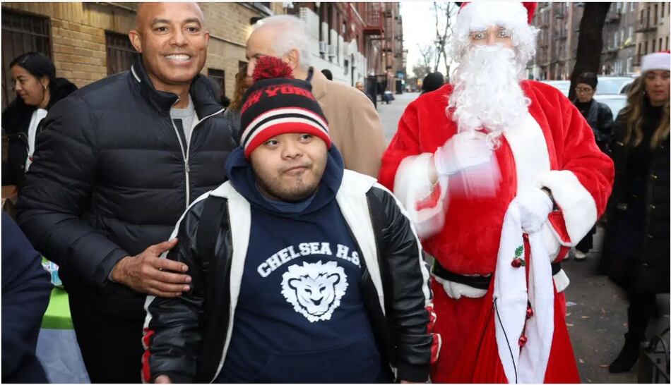 Mariano Rivera llenó de alegría a los niños en esta Navidad
