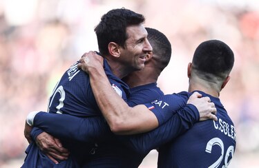 Mbappé y Messi salvan al PSG