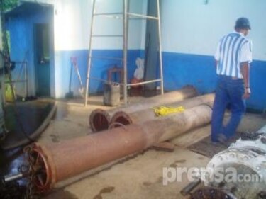 Daños en bomba de agua afecta el suministro de agua en Chitré