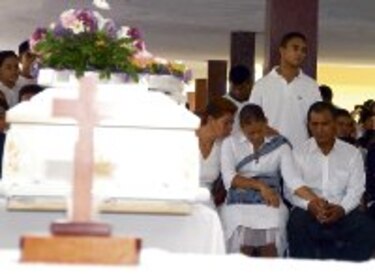 Una despedida y muchas interrogantes