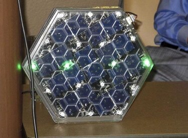 Empresa de Estados Unidos crea paneles solares que sirven como aceras