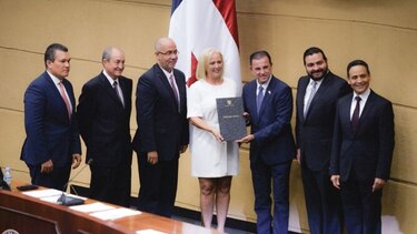 Diputados ratifican a directivos del Banco Nacional de Panamá