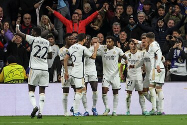 El Real Madrid golea rumbo a los octavos de la Champions