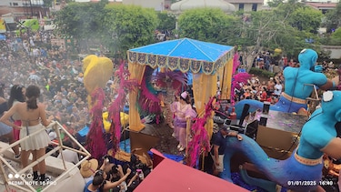 Chitré da inicio al 2025 con tradicionales mojaderas y cuenta regresiva para el Carnaval