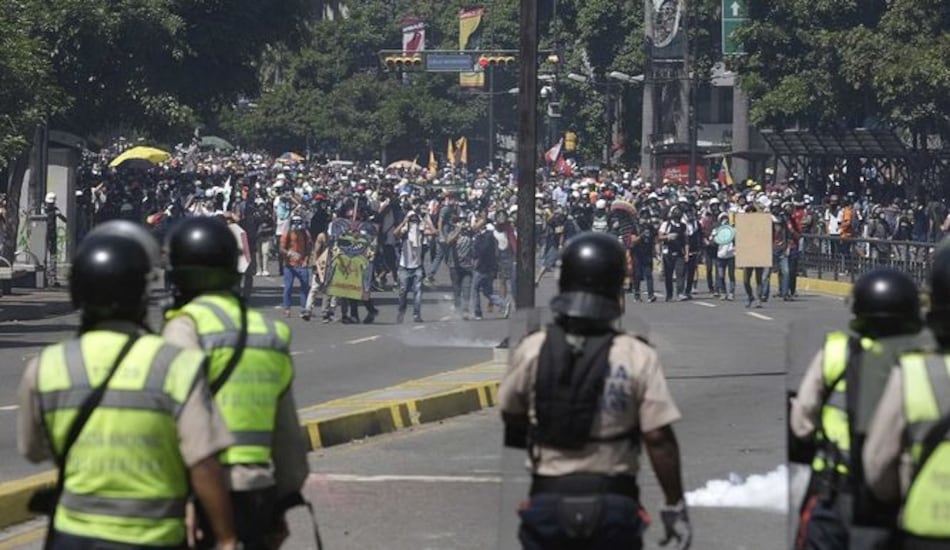 Oposición venezolana rechaza postular a candidatos a constituyente
