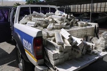 Encuentran 15 mil cigarrillos abandonados en un terreno baldío en Chilibre
