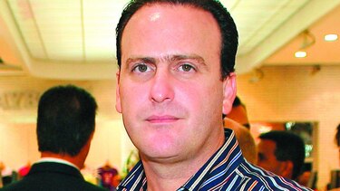 Corte rechaza recurso a Riccardo Francolini