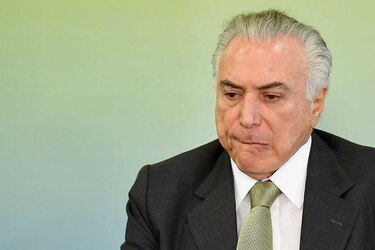 Temer dice que hay 'una conspiración' para sacarlo del poder en Brasil