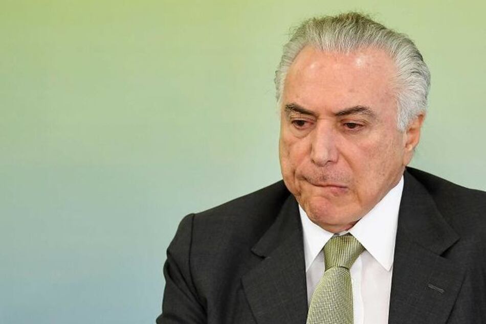 Temer dice que hay 'una conspiración' para sacarlo del poder en Brasil