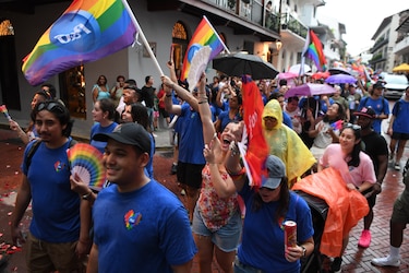 Marcha del Orgullo recorrerá dos puntos de la capital y llamará a vestir de rojo en apoyo a la Selección de Panamá