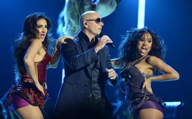 Pitbull y J. Lo a brillar esta noche en los American Music Awards