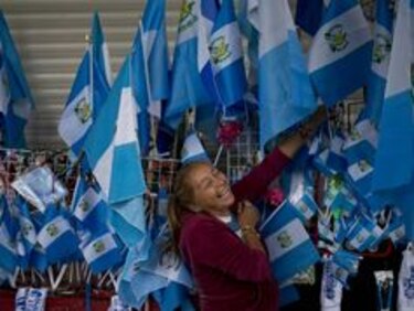 Otto Pérez Molina renuncia tras orden de aprehensión